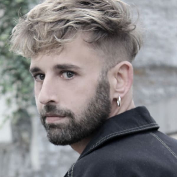 刈り上げセンターパートサーフカールフェザーパーママレットヘア|jiji by WORTH WHILE 【ジジ バイ ワースホワイル】