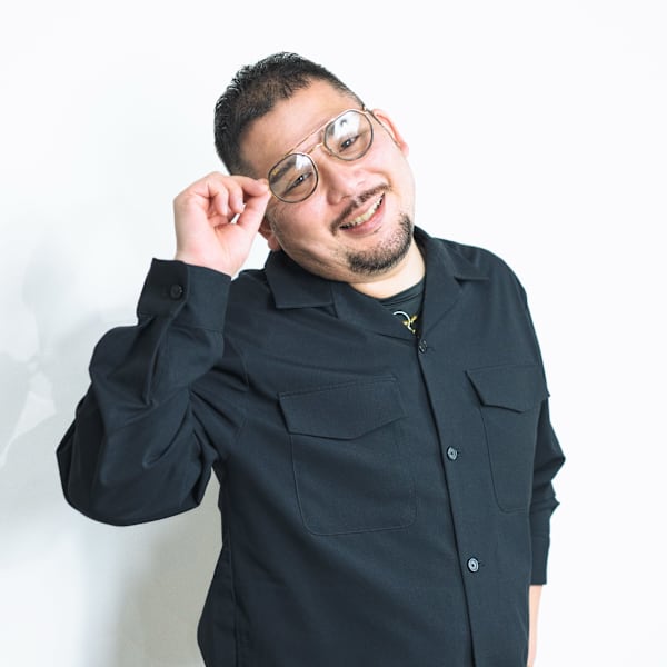 メンズ専門理容室 BroTokyo BARBERSHOP 銀座店【メンズセンモンリヨウシツブロートーキョーバーバーショップギンザテン】のスタッフ紹介。Shin