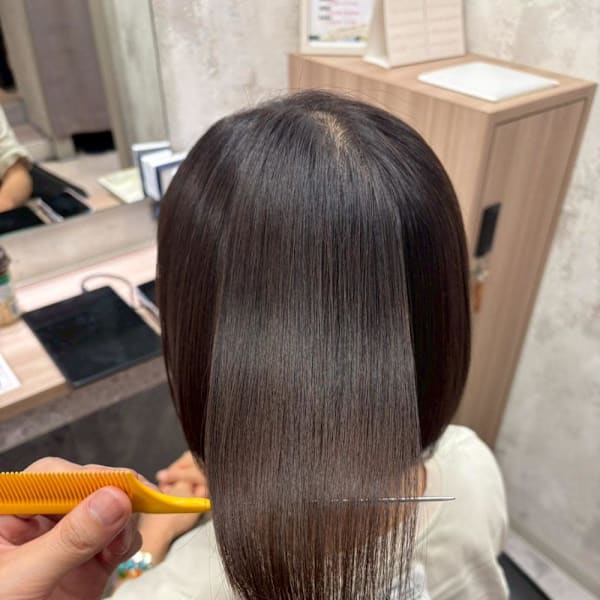 ツヤツヤボブ|半個室美容室 roan 福津店