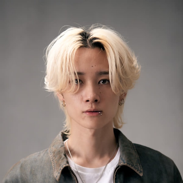 ホワイトブロンド×ブリーチ×ウルフ×カルマパーマ