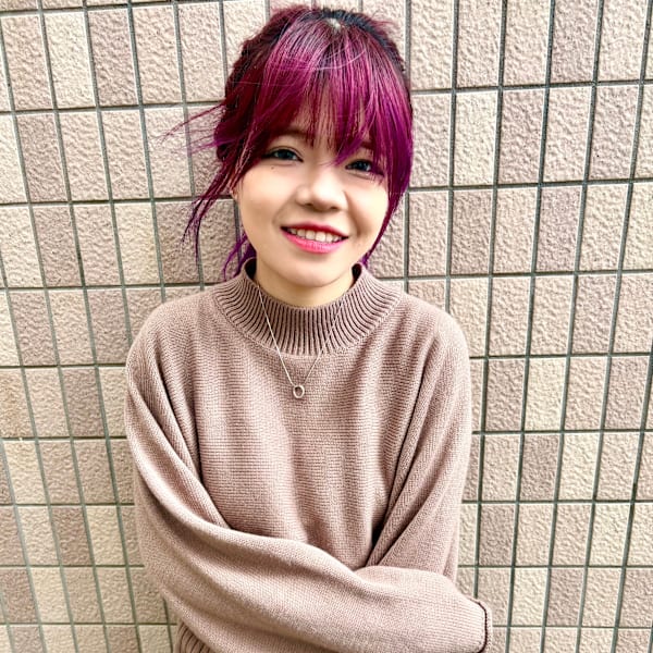 HAIR and MAKE GRATIAE【ヘアアンドメイクグラチア】のスタッフ紹介。高里　美佑莉