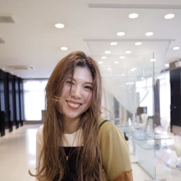 HAIR & MAKE EARTH 盛岡南店【ヘアメイクアース モリオカミナミテン】のスタッフ紹介。阿部　亜里紗