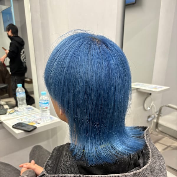 サファイアブルー