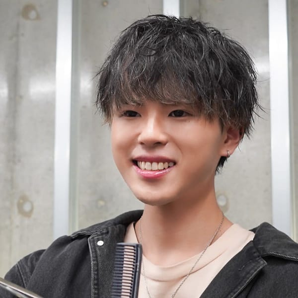 men's salon L-MARK 京橋【メンズサロンエルマーク キョウバシ】【メンズサロンエルマーク キョウバシ】のスタッフ紹介。衣川 翼