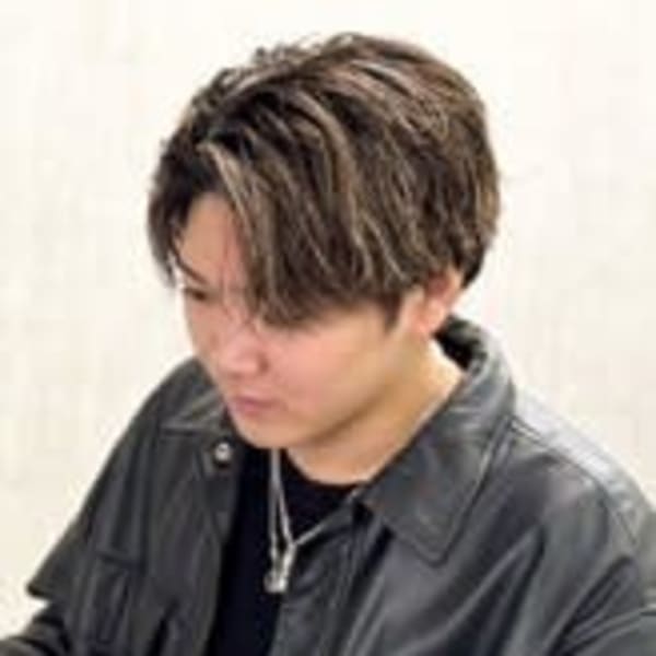 men's salon L-MARK 高槻【メンズサロンエルマーク タカツキ】【メンズサロンエルマーク タカツキ】のスタッフ紹介。小川 彪