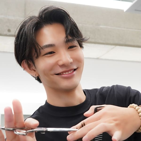 men's salon L-MARK 樟葉【メンズサロンエルマーク クズハ】【メンズサロンエルマーク クズハ】のスタッフ紹介。佐藤 正宗