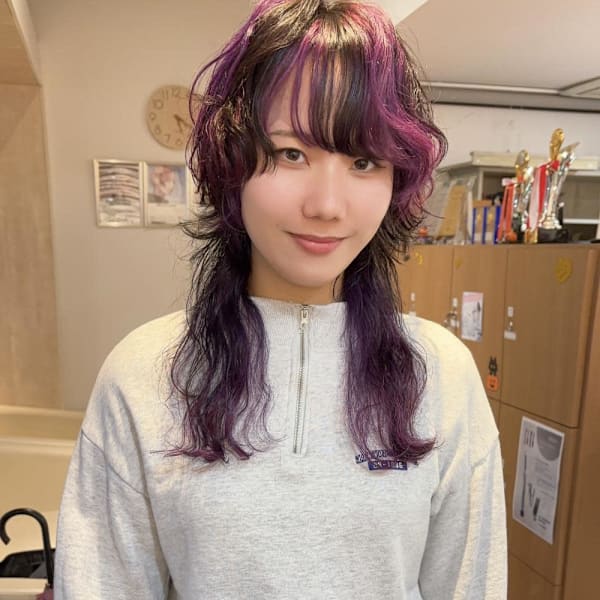 【個性派】くせ毛ウルフデザインカラーポイントカラーレイヤー