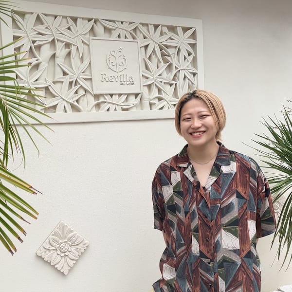 Hair Resort Revilla【ヘアリゾート リビラ】のスタッフ紹介。青木 茉実