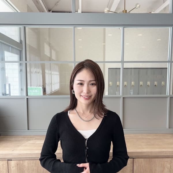 OSAYA tatebe【オサヤ タテベ】のスタッフ紹介。宮治 あすか