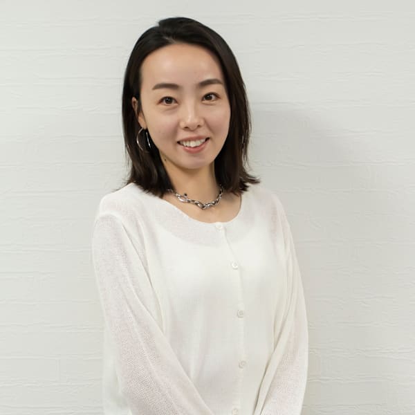 Freez 伊丹店【フリーズ】【フリーズ イタミテン】のスタッフ紹介。SAORI