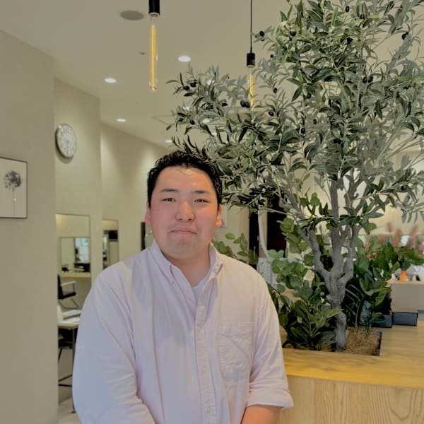 aimer by hair pocket【エメ バイ ヘアーポケット】のスタッフ紹介。橋本剛弥