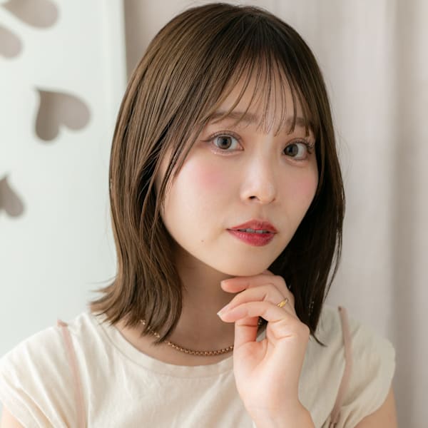 くびれミディアム小顔クラゲヘアーウルフボブディ20代30代