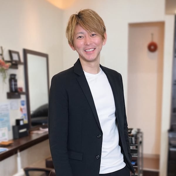 hair doctor Luz恵み野店【ヘアドクタールース メグミノテン】のスタッフ紹介。笹原 光