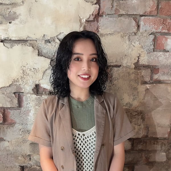 teatro & limite by teatro【ティアトロ アンドリミテバイティアトロ】のスタッフ紹介。嶋田まい