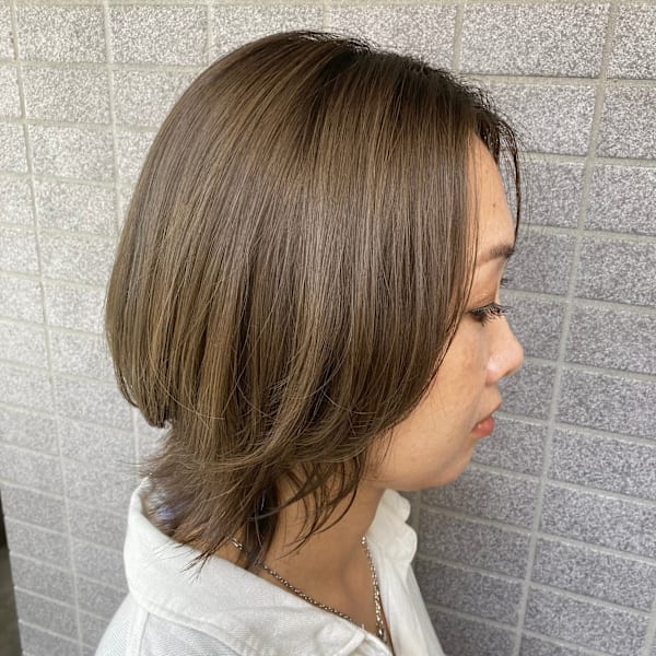 ひし形シルエット×グレージュ