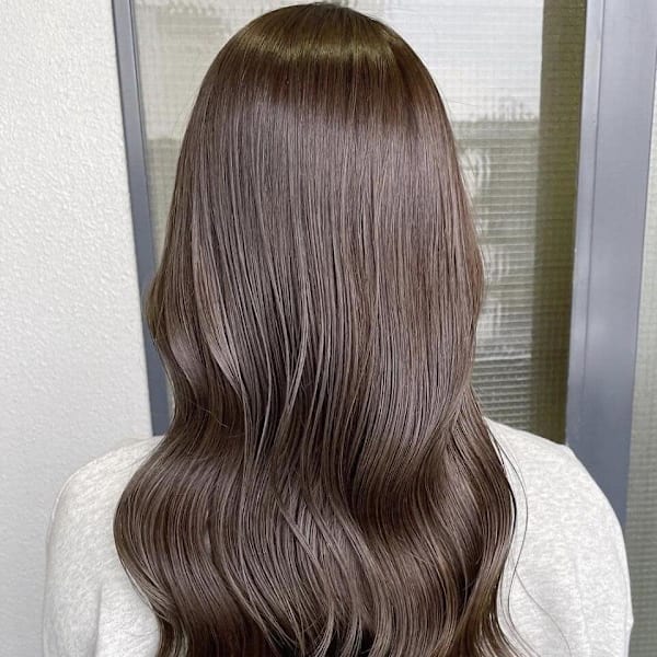 グレーブラウン/ハイレイヤーカット/シンメトリー|modish by artina 本厚木店