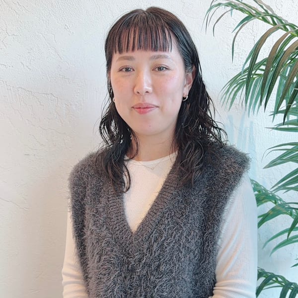 amie 橋本【アミ】【アミハシモト】のスタッフ紹介。高橋 綾乃