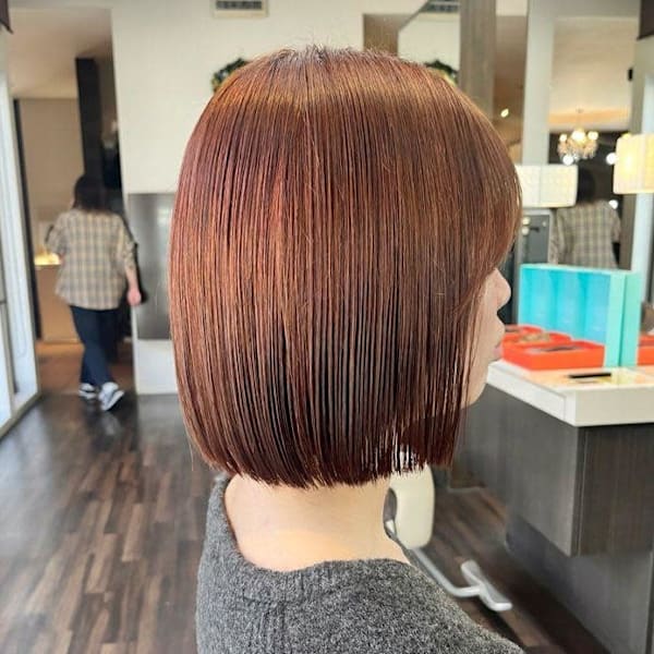 ピンクベージュカラーミニボブ|ENOMOTO 髪質改善・白髪ぼかし【エノモト】