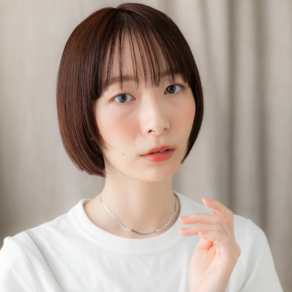 ワインレッド姫カット切りっぱなし小顔ショートボブ30代40代|mod's hair【モッズヘア】越谷/越谷西口店