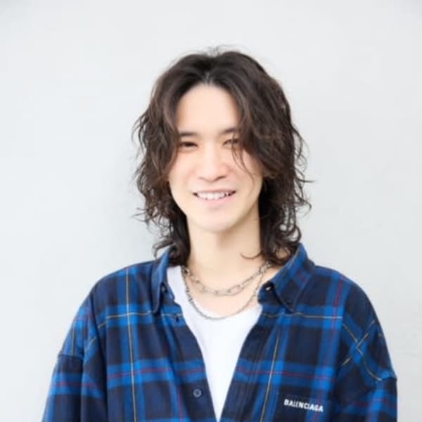 髪質改善 完全完結型個室サロン people[  ] 勝どき 美容室NEW OPEN 12月1日【カミシツカイゼンカンゼンカンケツガタコシツサロン ピープルスペースカチドキ ビヨウシツ】のスタッフ紹介。安原　廉