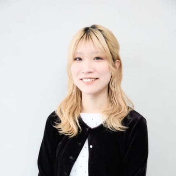 髪質改善 完全完結型個室サロン people[  ] 勝どき 美容室NEW OPEN 12月1日【カミシツカイゼンカンゼンカンケツガタコシツサロン ピープルスペースカチドキ ビヨウシツ】のスタッフ紹介。荻原　日莉 