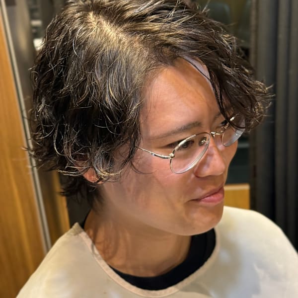 ミディアムロング波巻きスパイラル|ヒロ銀座ヘアーサロン 新橋 銀座口店