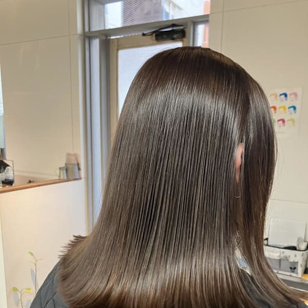 ミディアム ボブ ツヤ 切りっぱなし ストレート|atacca ungu