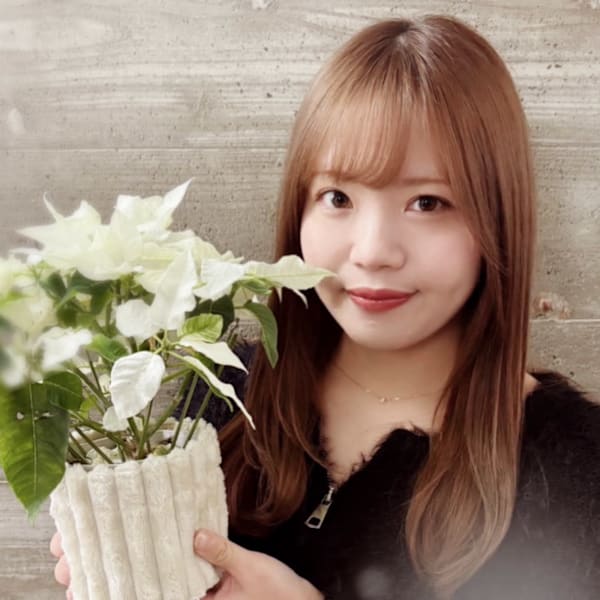 hair+resort bouquet【ヘアリゾートブーケ】のスタッフ紹介。高野 梨恵