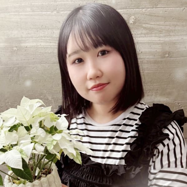 hair+resort bouquet【ヘアリゾートブーケ】のスタッフ紹介。土井 恵利花