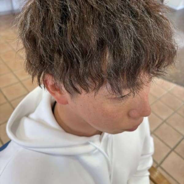 ツイストスパイラルパーマ＆ハイライトカラー|パラディスサロン あなたが好きです