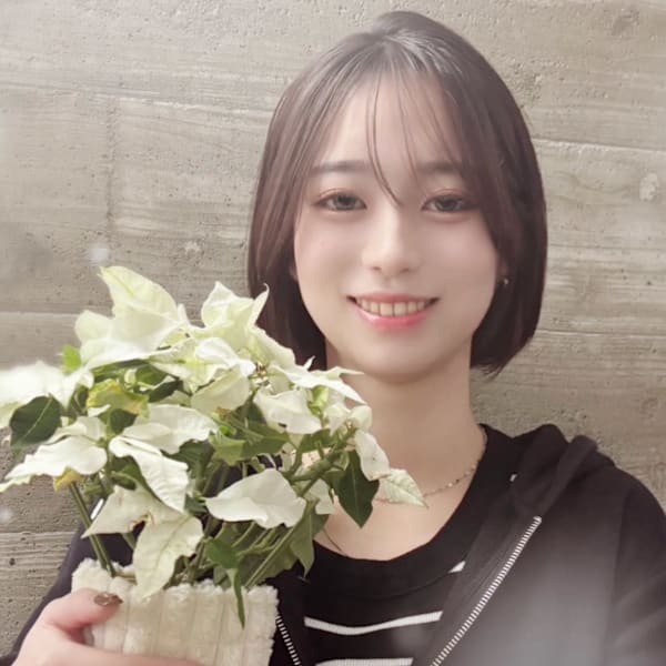 hair+resort valentine【ヘアリゾートバレンタイン】のスタッフ紹介。小磯　維織