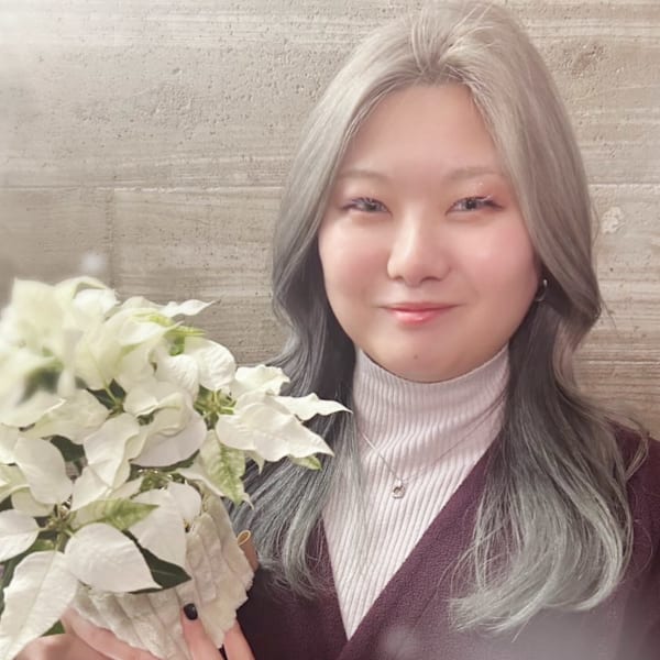 marché【マルシェ】のスタッフ紹介。田嶋　麗奈