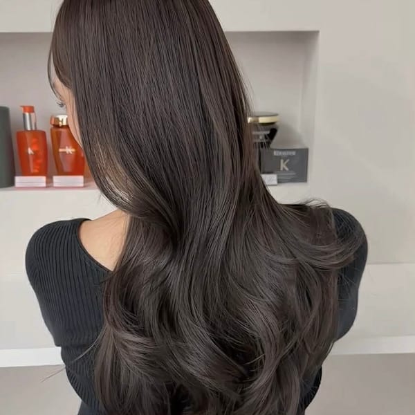 カラー＋潤いトリートメントで後ろ姿美人|CYM