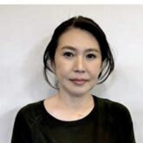 Freez 千鳥橋店 【フリーズ】【フリーズ チドリバシテン】のスタッフ紹介。高村 としみ