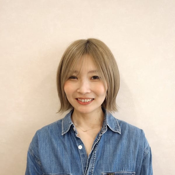 Guliss by minaliss【グリスバイミナリス】のスタッフ紹介。竹下 あやか