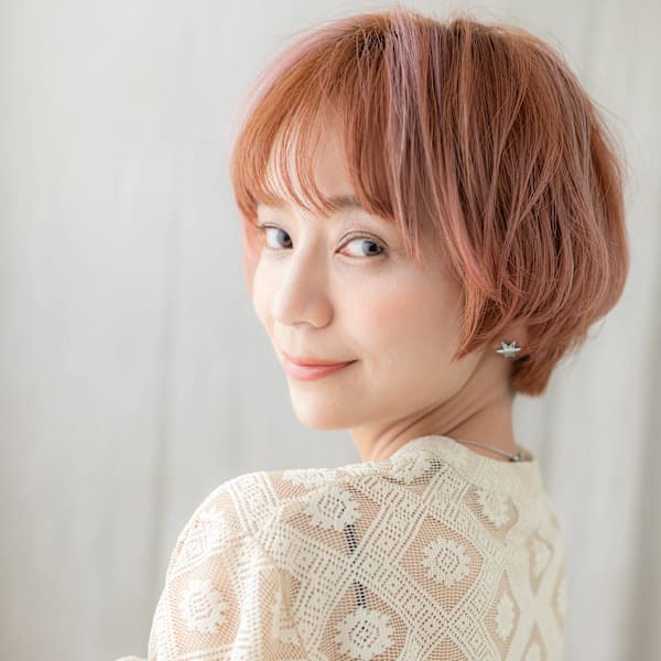 透明感ペールオレンジひし形小顔マッシュショート20代30代