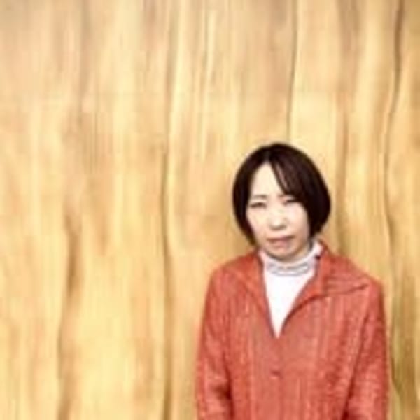 linha+n【リーニア　プラスエヌ】のスタッフ紹介。原田　麻未