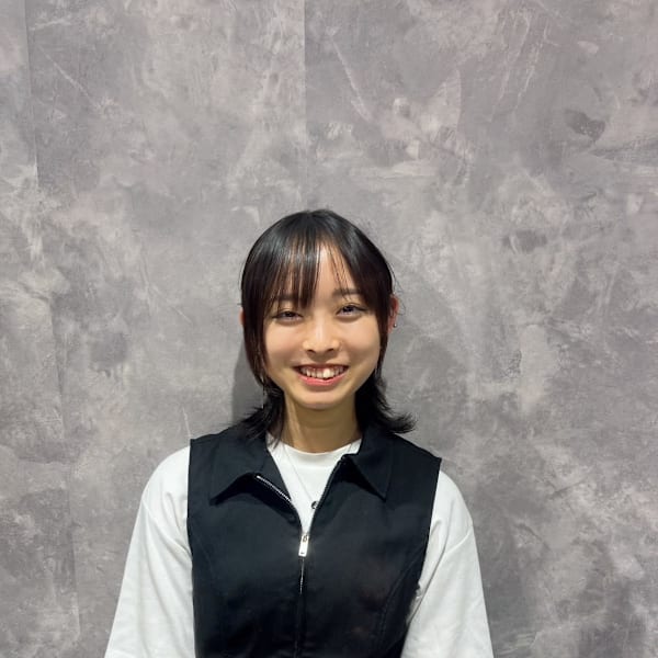 HAIR & MAKE EARTH 川崎店【ヘアメイクアース カワサキテン】のスタッフ紹介。CHIKA