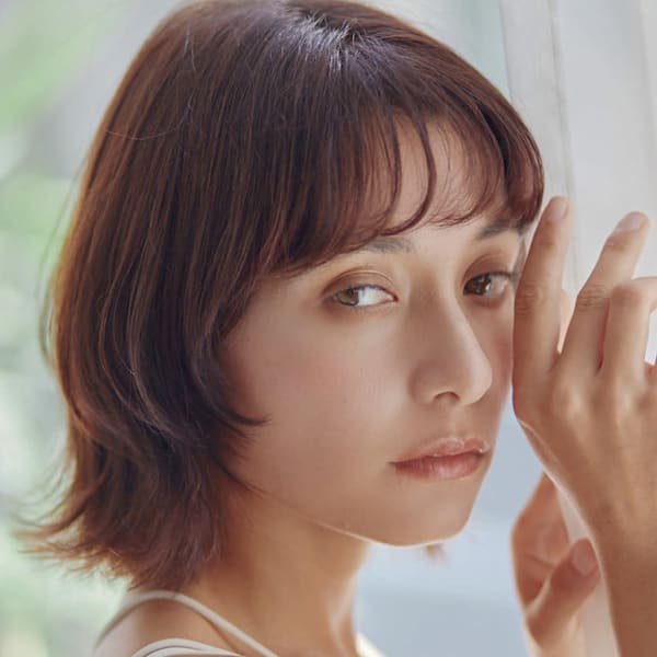 ヘーゼルブラウンカラー×ふんわりくびれボブ