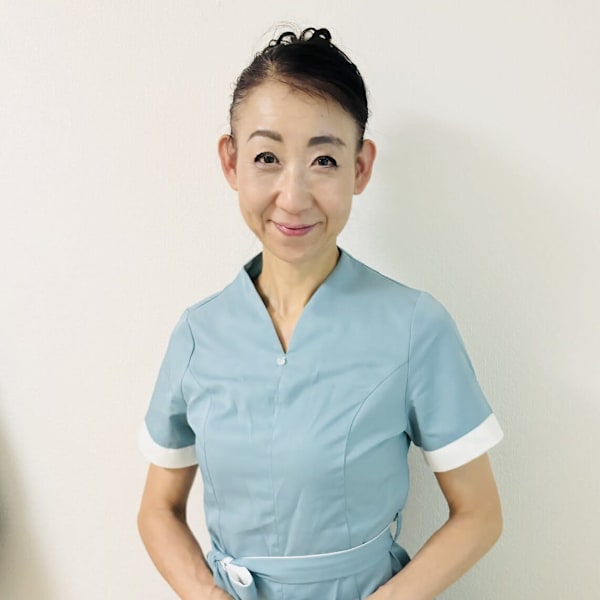 五感をうるおすリゾートスパUruSpa池袋店【ゴカンヲウルオスリゾートスパウルスパイケブクロテン】のスタッフ紹介。カグヤ エミ