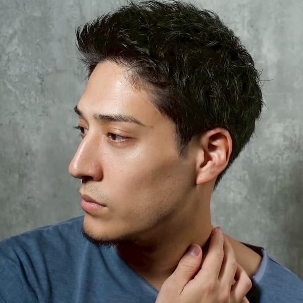 アップバングショート