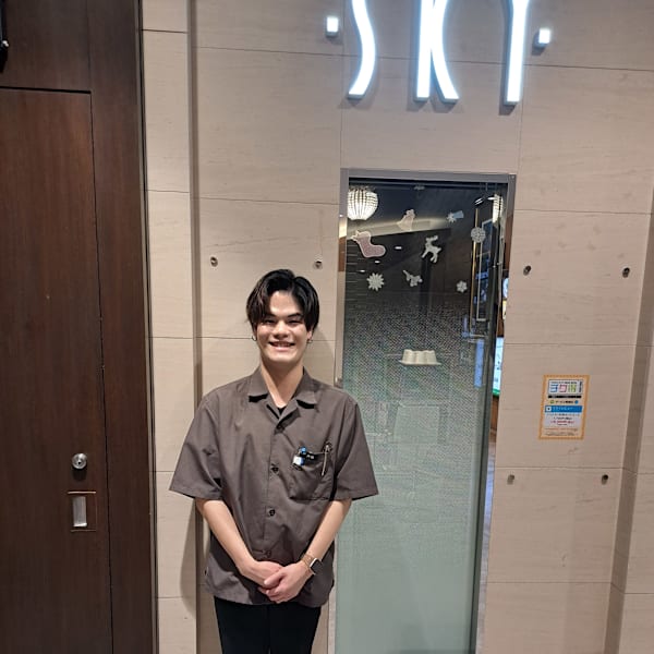 スカイビューレックス錦糸町楽天地ビル店【スカイビューレックス キンシチョウラクテンチビルテン】のスタッフ紹介。門脇 拓海