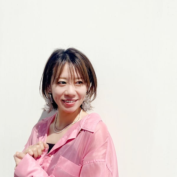 Velvet【ベルベット】のスタッフ紹介。横松　ゆかり