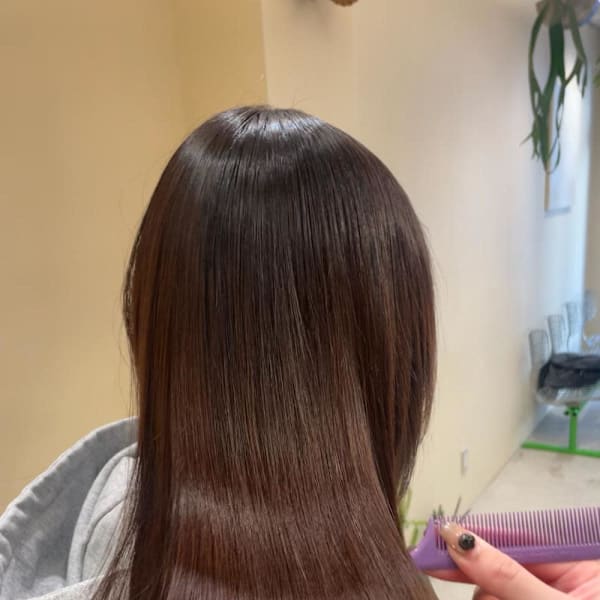 サラサラ艶髪ストレート|HERMITAGE【エルミタージュ】