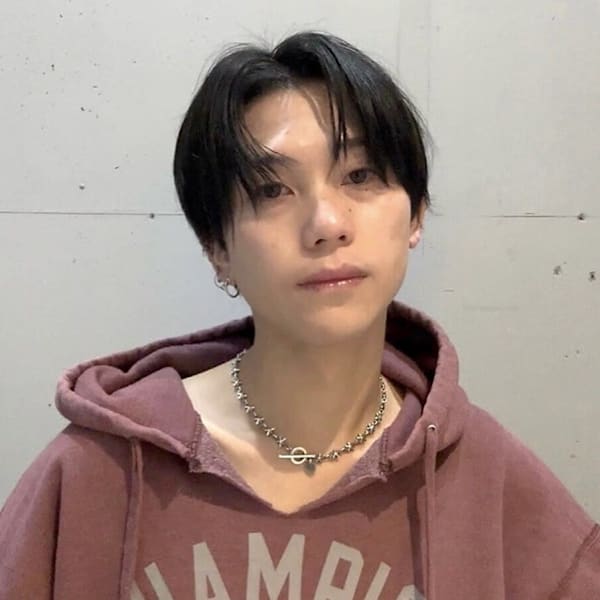 Loely by Louwe 立川 前髪カット/髪質改善/韓国/レイヤー【ロイリー バイ ローウェ タチカワ マエガミカット カミシツカイゼン カンコク レイヤー】のスタッフ紹介。YUUKI