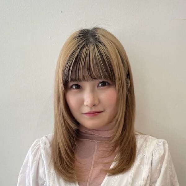 Loely by Louwe 立川 前髪カット/髪質改善/韓国/レイヤー【ロイリー バイ ローウェ タチカワ マエガミカット カミシツカイゼン カンコク レイヤー】のスタッフ紹介。MIYU