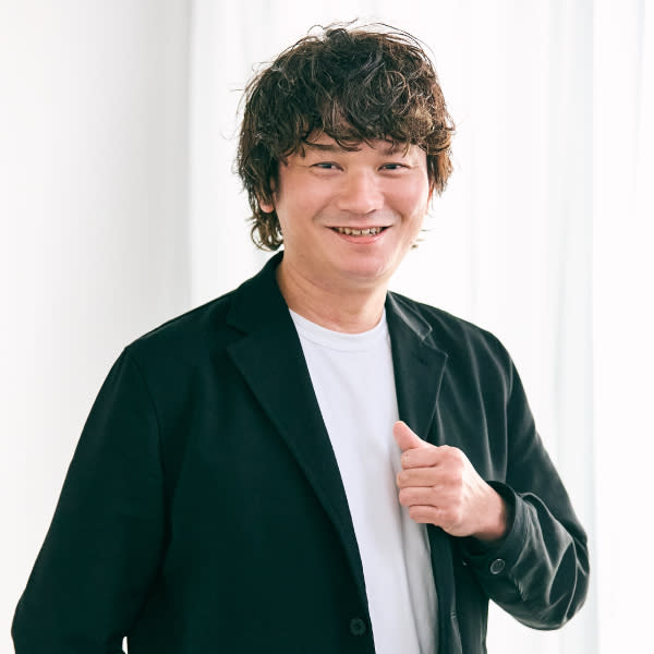 TOPHAIR TERRACE【トップヘアーテラス】のスタッフ紹介。中内 研二