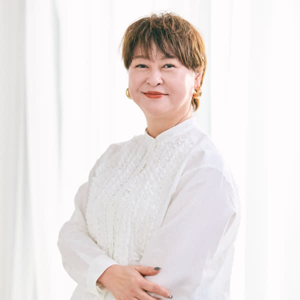 TOPHAIR Garden Villa 安城【トップヘアーガーデンヴィラアンジョウ】のスタッフ紹介。堀口 いずみ