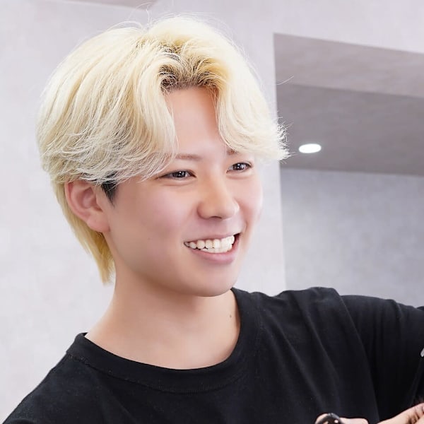 men's salon L-MARK 豊中【メンズサロンエルマーク トヨナカ】【メンズサロンエルマーク トヨナカ】のスタッフ紹介。二藤 謙聖