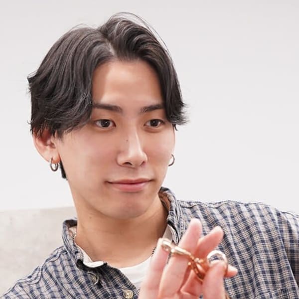 men's salon L-MARK 高槻【メンズサロンエルマーク タカツキ】【メンズサロンエルマーク タカツキ】のスタッフ紹介。村上 蓮